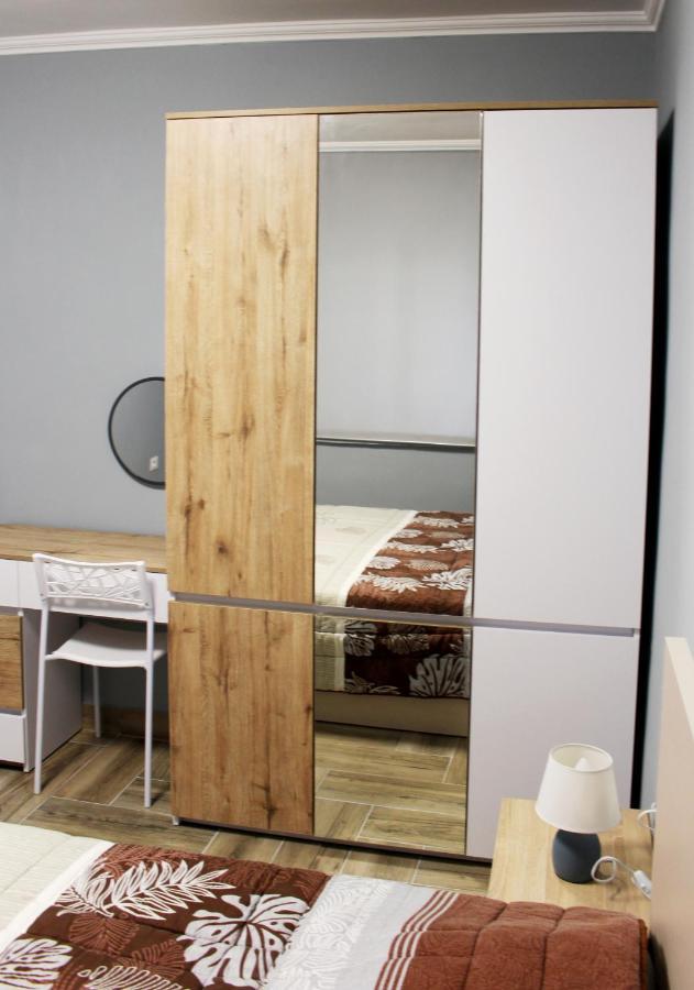 2V1 - Blloku Bkt Apartment Тирана Екстериор снимка