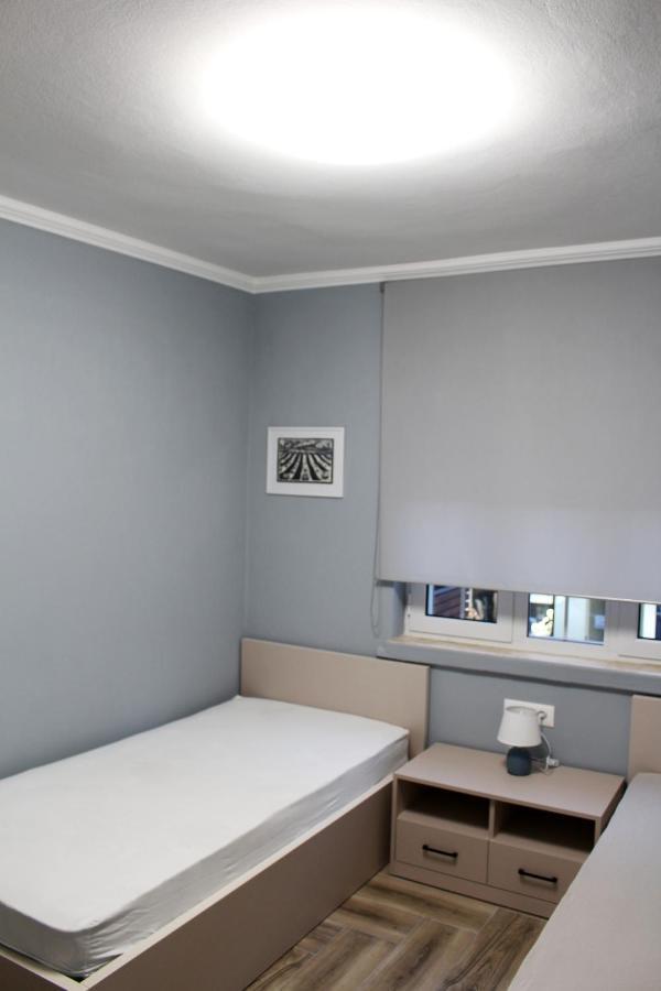 2V1 - Blloku Bkt Apartment Тирана Екстериор снимка